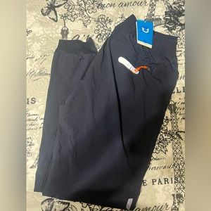NWT NORTHYARD ATHLETIC PANTS